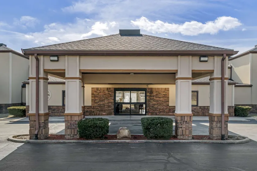 Comfort Inn East Oregon - Toledo - Image 1