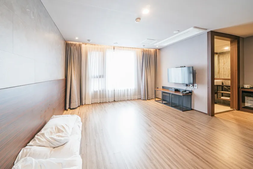 HotelWithCity  - Image 1