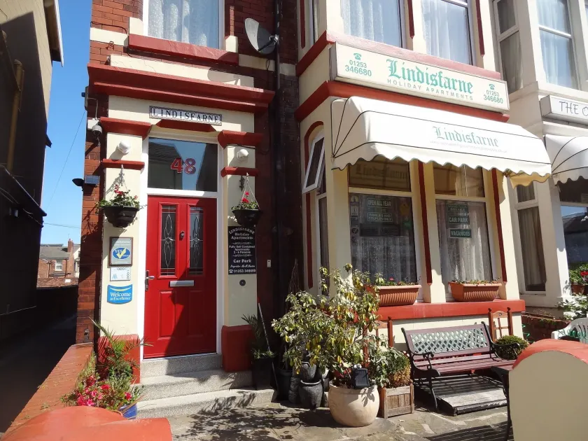 Lindisfarne Holiday Apartments - Families & Couples Only - Image 1