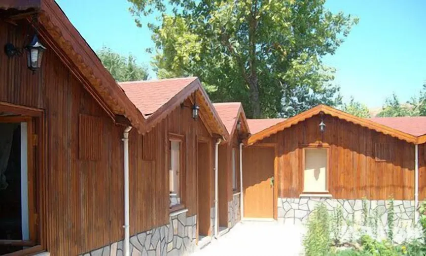Huzur Pansiyon ve Cay Bahcesi - Image 1
