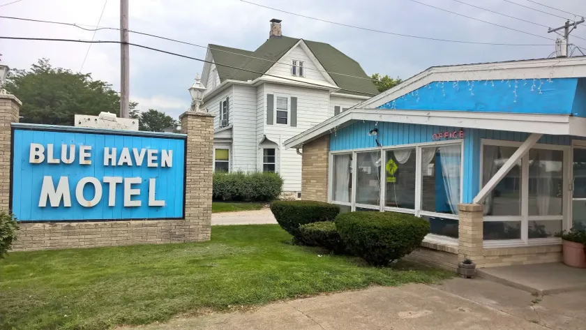 Blue Haven Motel - Image 1
