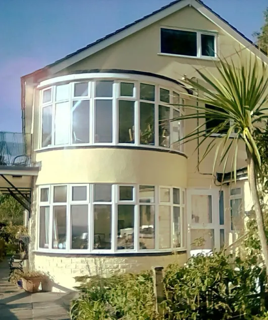 Gallen-treath Guest House - Image 1