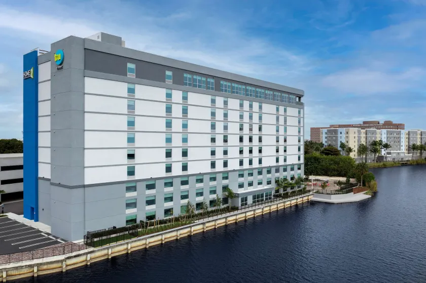 TRU by Hilton Miami Airport South Blue Lagoon, FL - Image 1