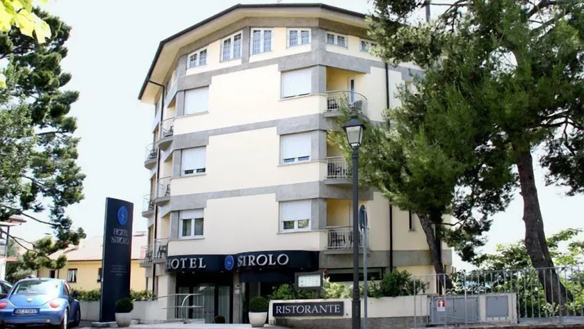 Hotel Sirolo - Image 1