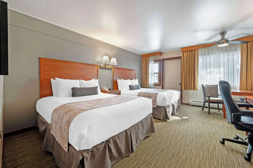Best Western Ptarmigan Lodge - Image 1