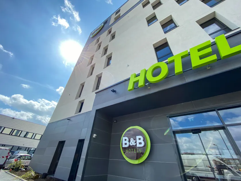 B&B HOTEL Clermont-Ferrand A71-A75 La Méridienne - Image 1