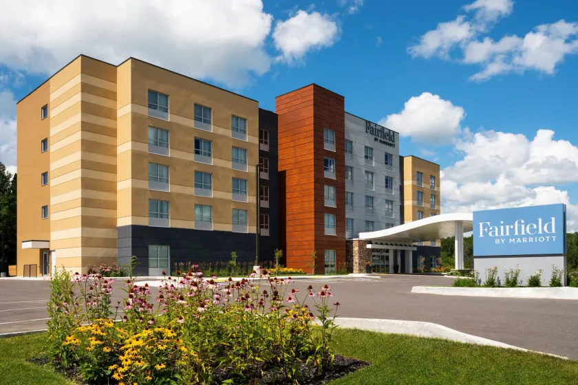 Fairfield by Marriott Inn & Suites North Bay - Image 1