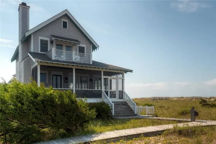 Paradise 3 Bedroom Holiday Home By Bald Head Island - Image 1