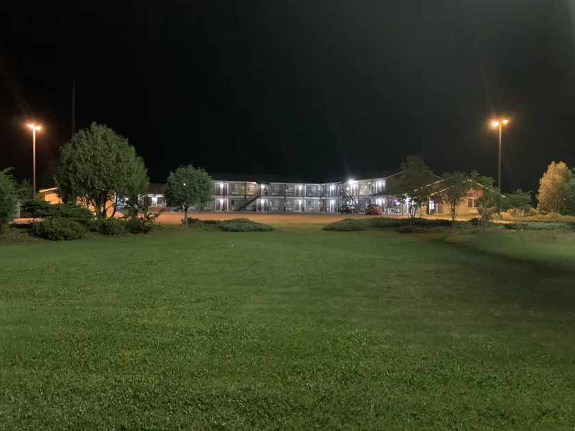 Pine River Inn - Image 1