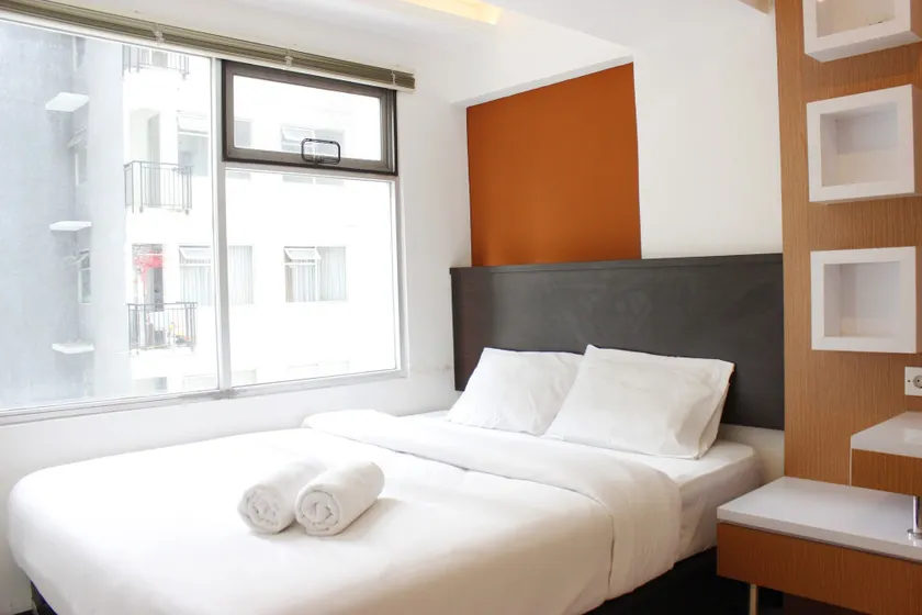 Strategic 1BR Apartment with Sofa Bed at The Jarrdin Cihampelas By Travelio - Image 1