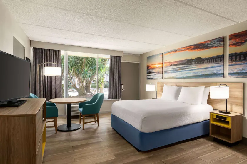 Days Inn by Wyndham Cocoa Beach Port Canaveral - Image 1