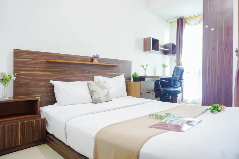 Studio Room Apartment At Grand Dhika City Near Jatimulya Lrt Station - Image 1