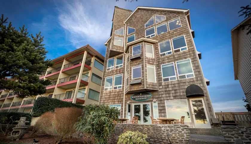 The Seaside Oceanfront Inn - Image 1
