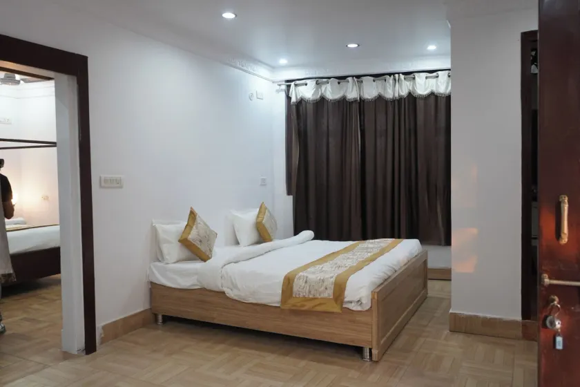 Hotel Shree Krishna Jungle Resort - Image 1