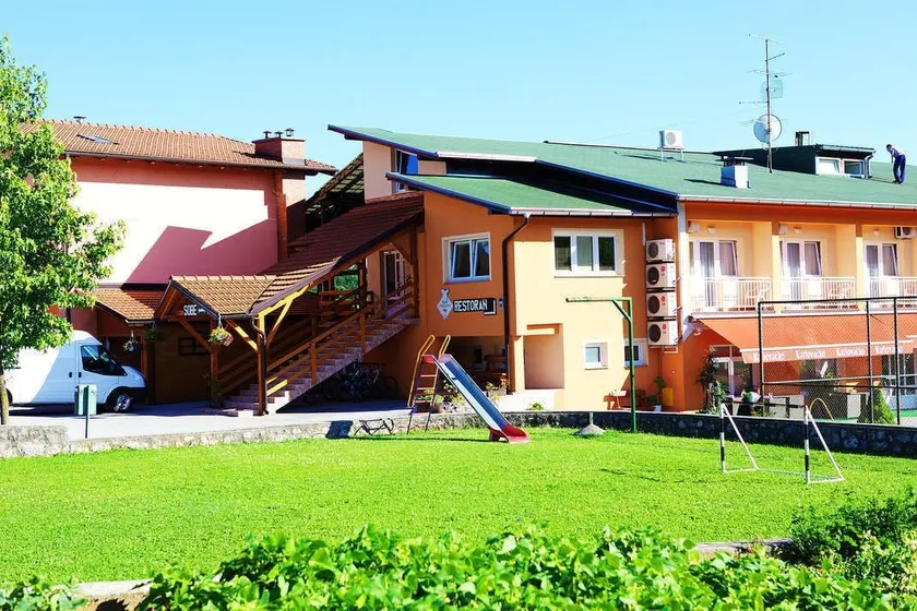 Bed and Breakfast Restaurant DP - Image 1