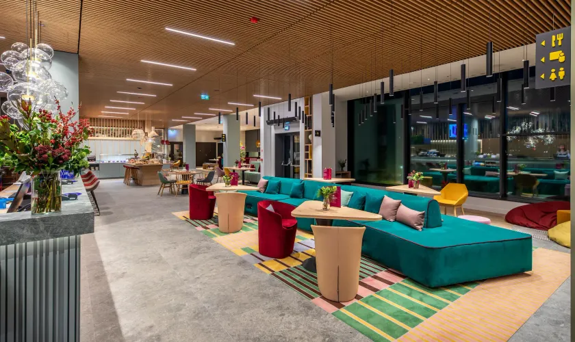 Hampton By Hilton Wroclaw Airport - Image 1