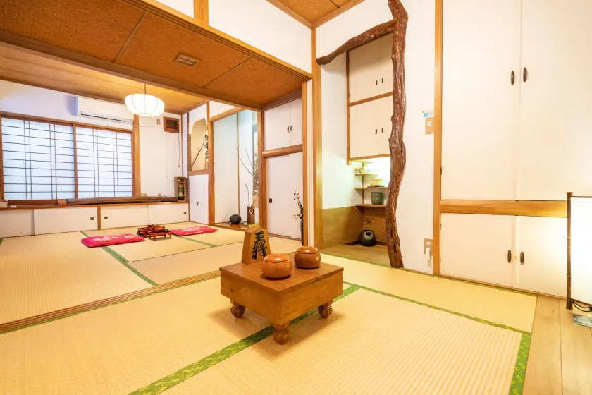 Villa Traditional Designer House Oyama - Image 1
