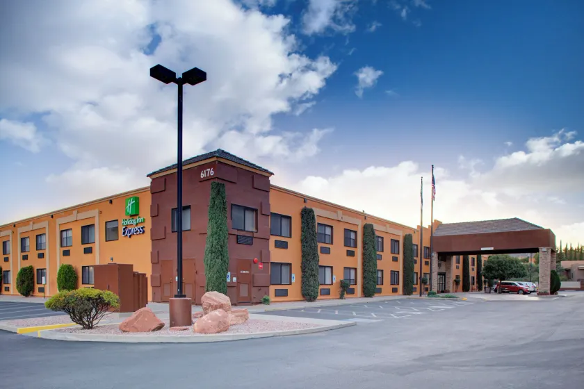 Holiday Inn Express Sedona - Oak Creek by IHG - Image 1