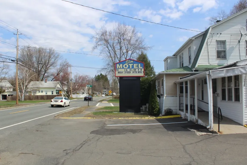 Elm Motel - Image 1