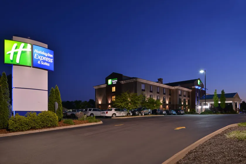 Holiday Inn Express Hotel & Suites Athens by IHG - Image 1