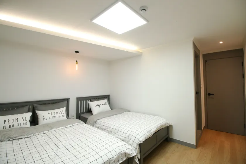 Heima Guesthouse Hongdae - Image 1
