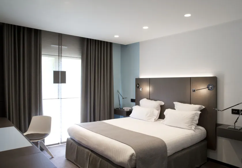 Hôtel La Pyramide - Image 1