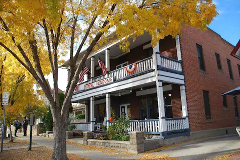 Hotel Vendome - Image 1