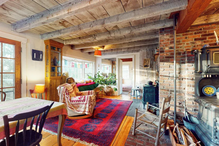 Spacious & Historic Plainfield Home w/ Yard! - Image 1
