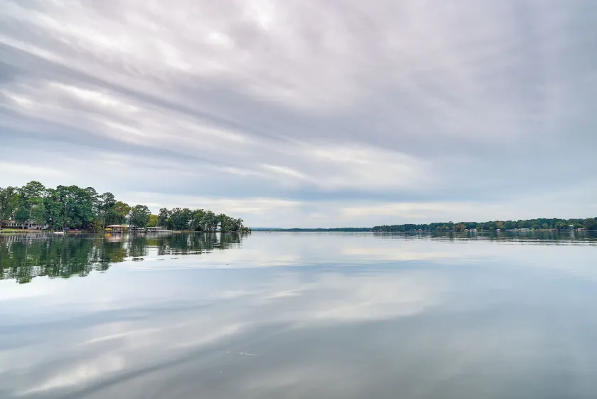 Lakefront Texas Abode w/ Kayaks, Fire Pit & Patio! - Image 1