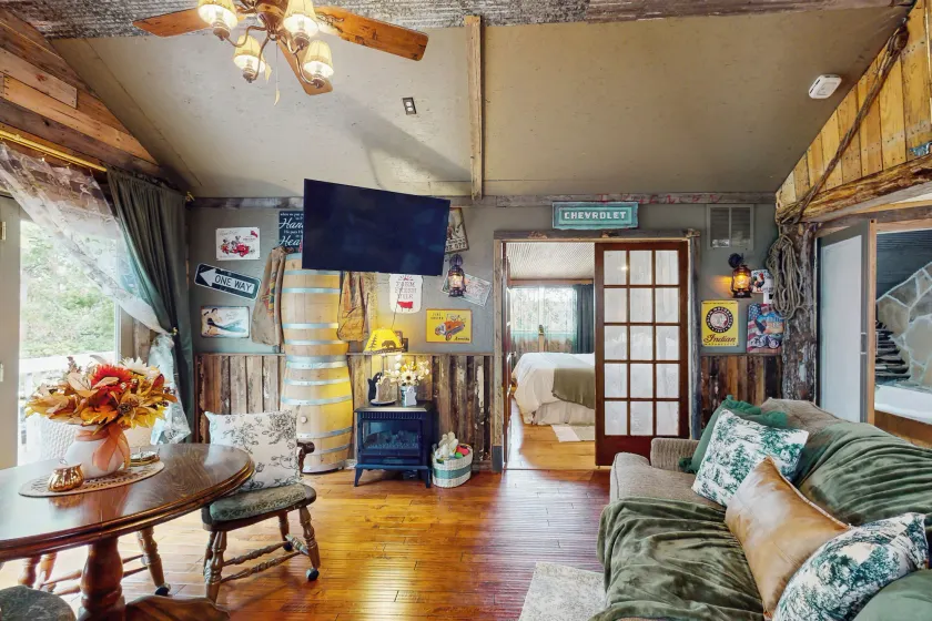 Nearby Trails: 1BR Apartment w/ W & D - Image 1