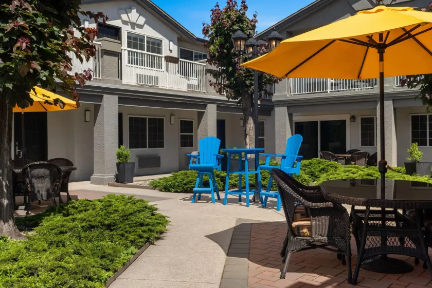 Days Inn by Wyndham Kelowna - Image 1