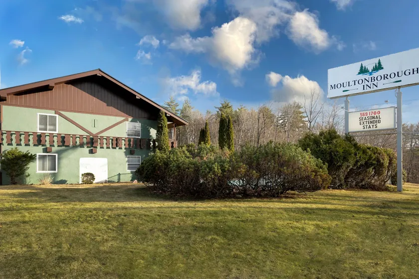 Moultonborough Inn - Image 1
