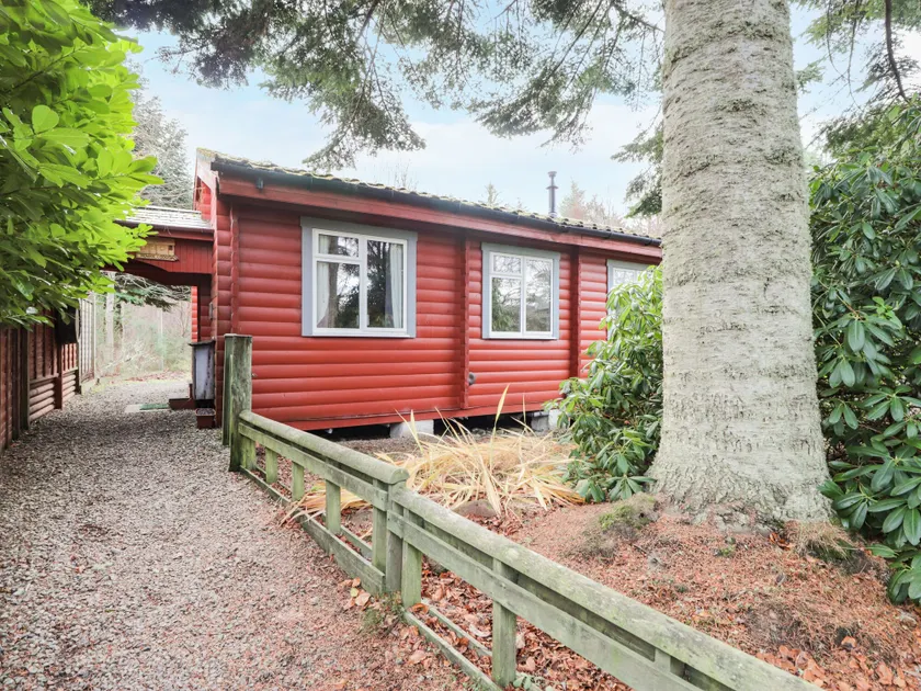 Rowan Lodge, STRATHPEFFER - Image 1