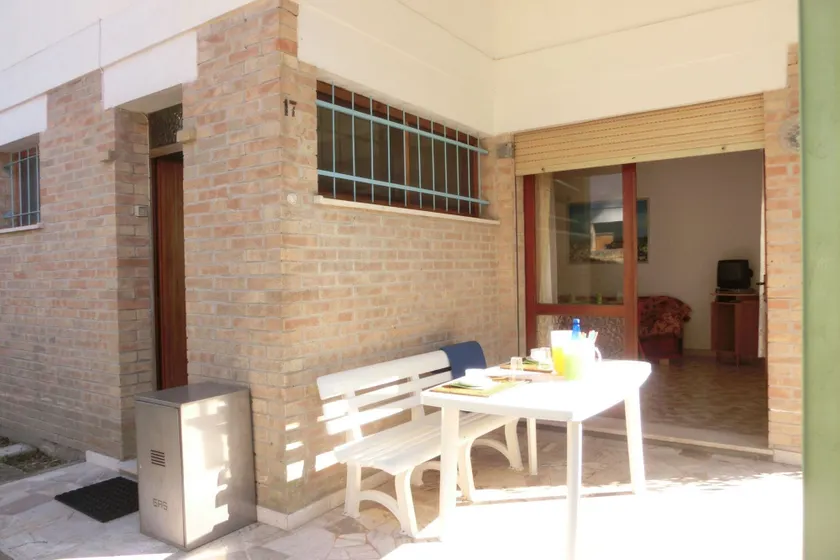 Wonderful Villa With Private Garden - Beahost - Image 1