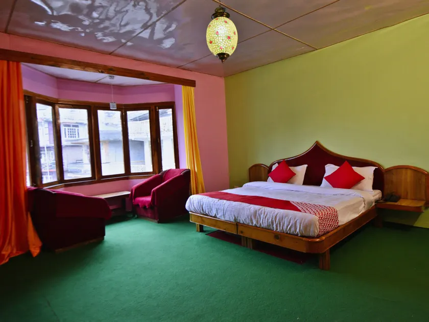 OYO 28187 Hotel Potala - Image 1