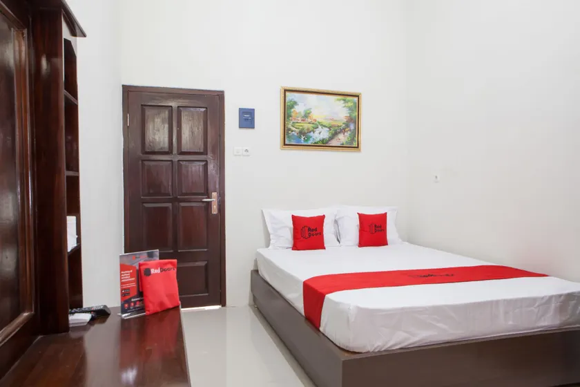 RedDoorz near Banyuwangi Baru Station - Image 1