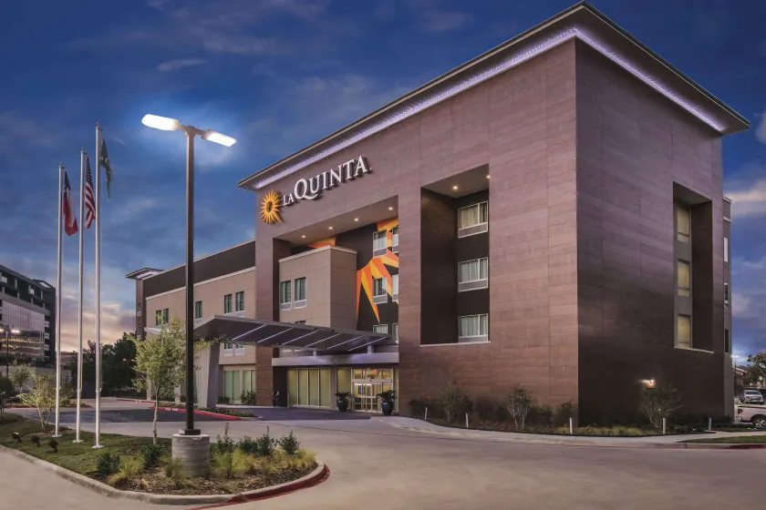 La Quinta by Wyndham Dallas - Richardson - Image 1