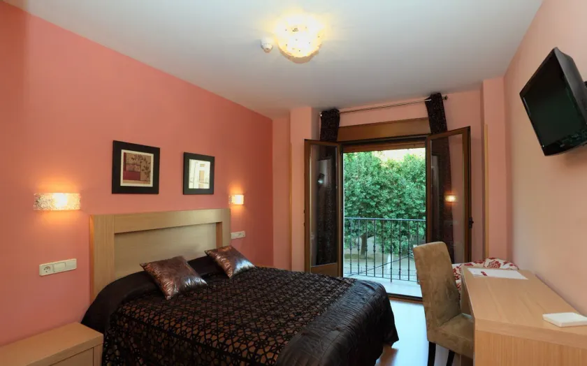 Hotel HC Sigüenza - Image 1