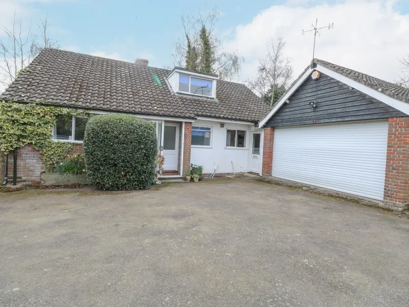 Swan Dyke Cottage - Image 1