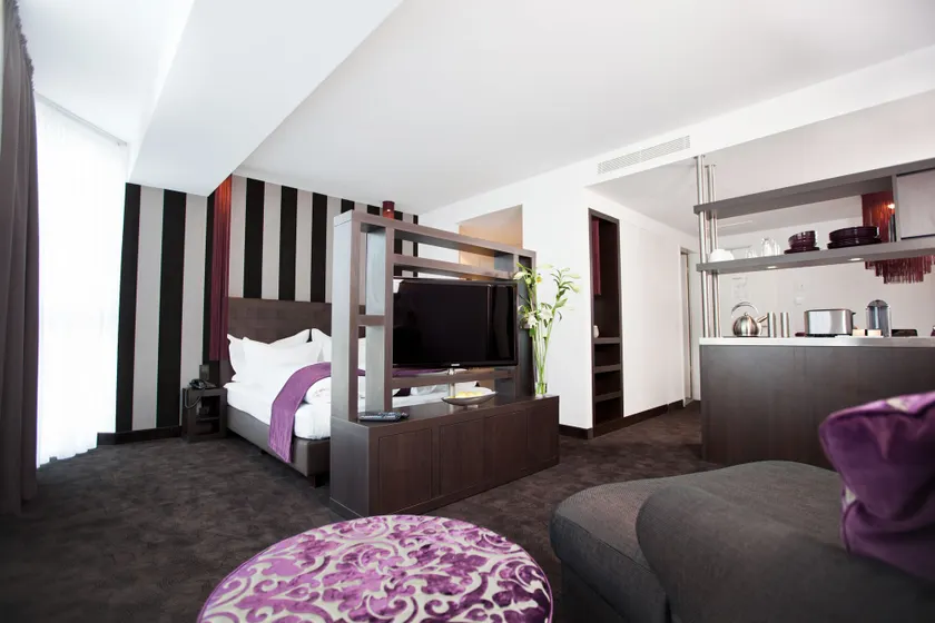 Goodman's Living - Image 1