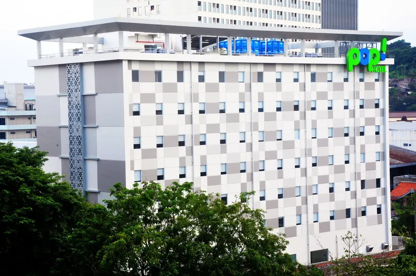 POP! Hotel Pemuda Semarang - Image 1