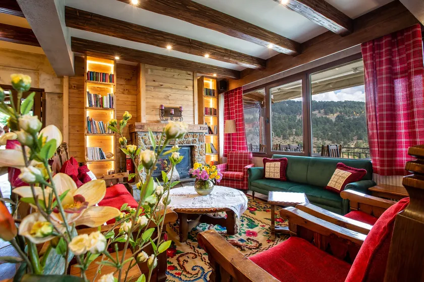 La Noi Guesthouse - Image 1
