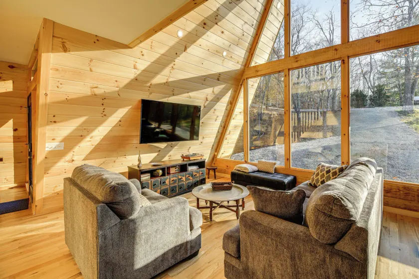 Steps to State Park! A-frame Cabin in Piney Creek - Image 1