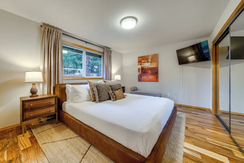 NW Family Oasis: 6BR Modern Gem Near Rainier! - Interiör