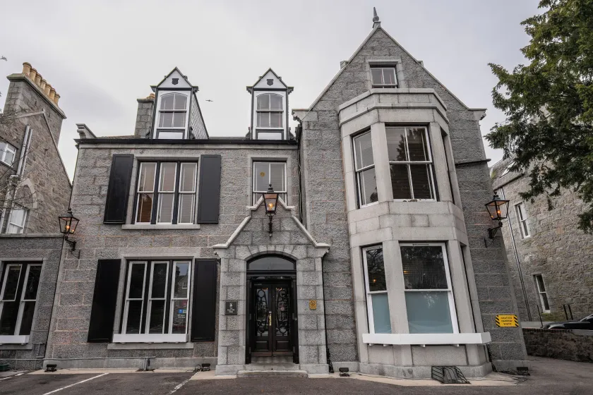 The Dutch Mill Hotel - Image 1