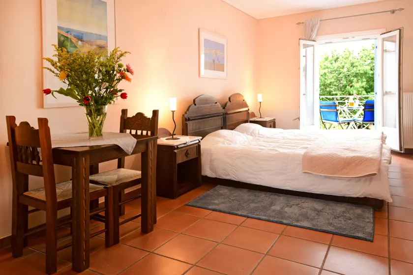 Mira Mare Hotel, Galaxidi - Image 1