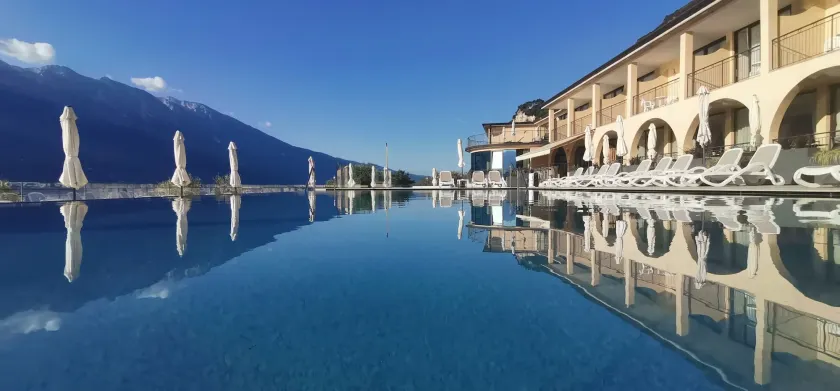Hotel Mercedes - Image 1