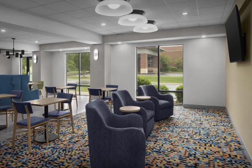 Hampton Inn Lenoir City - Hall
