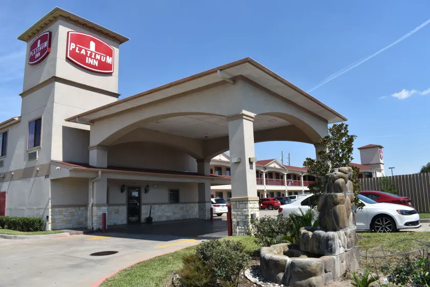Platinum Inn Katy - Image 1