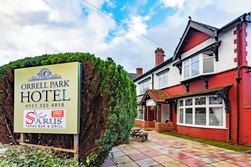 Orrell Park Hotel - Image 1